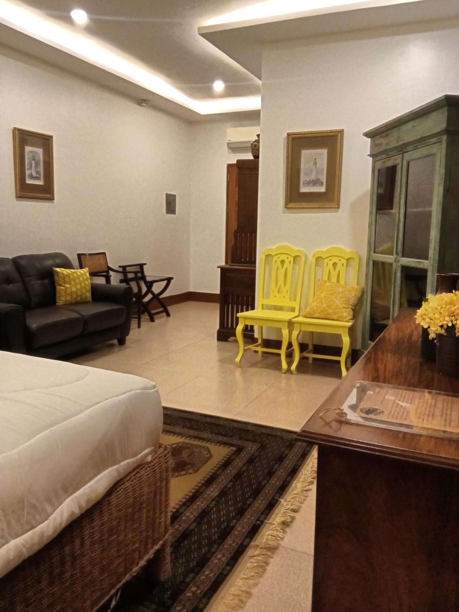 Hotel Residencia Orlina Dumaguete City Exterior foto