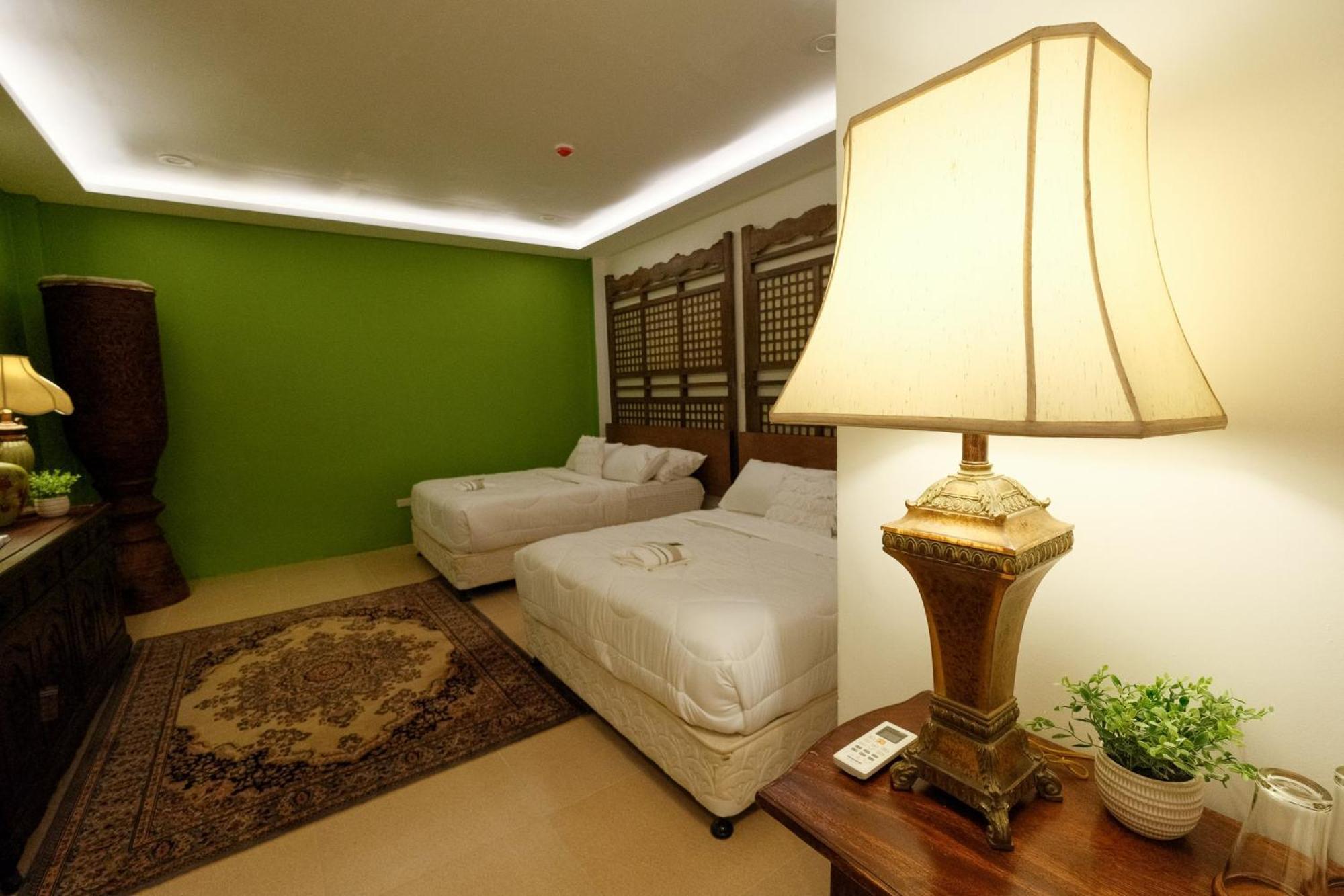Hotel Residencia Orlina Dumaguete City Exterior foto