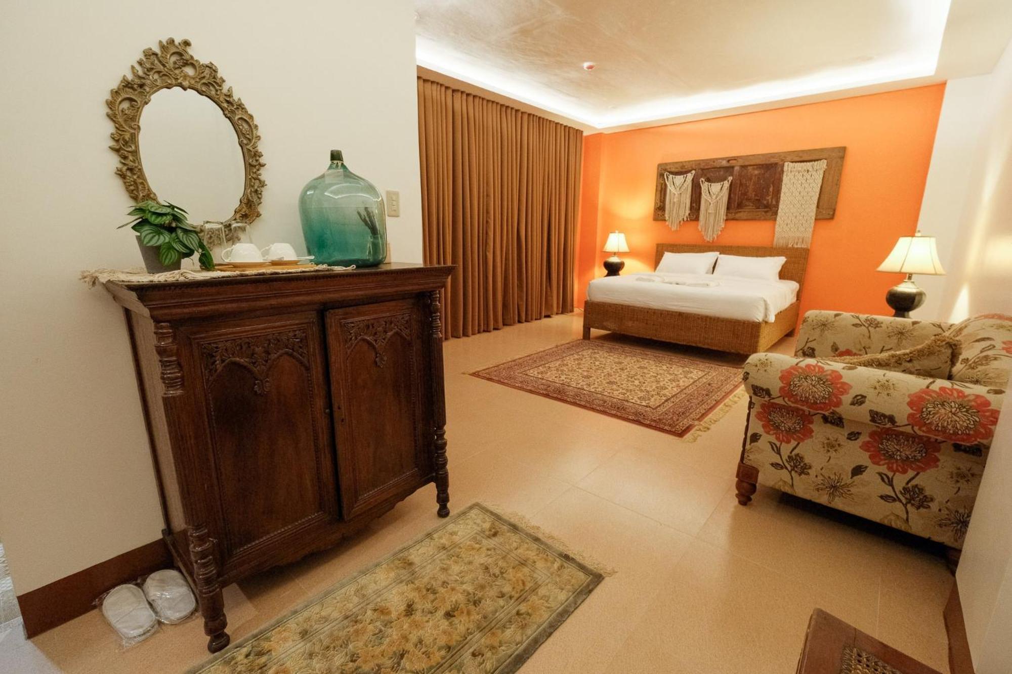 Hotel Residencia Orlina Dumaguete City Exterior foto
